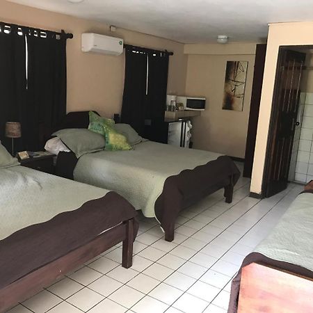 Hotel Mango Mar Jacó Екстериор снимка