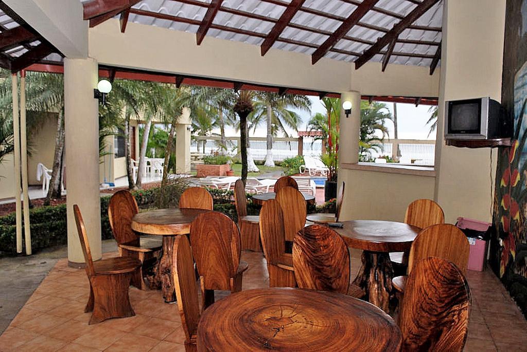 Hotel Mango Mar Jacó Екстериор снимка