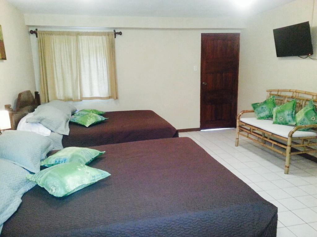 Hotel Mango Mar Jacó Стая снимка