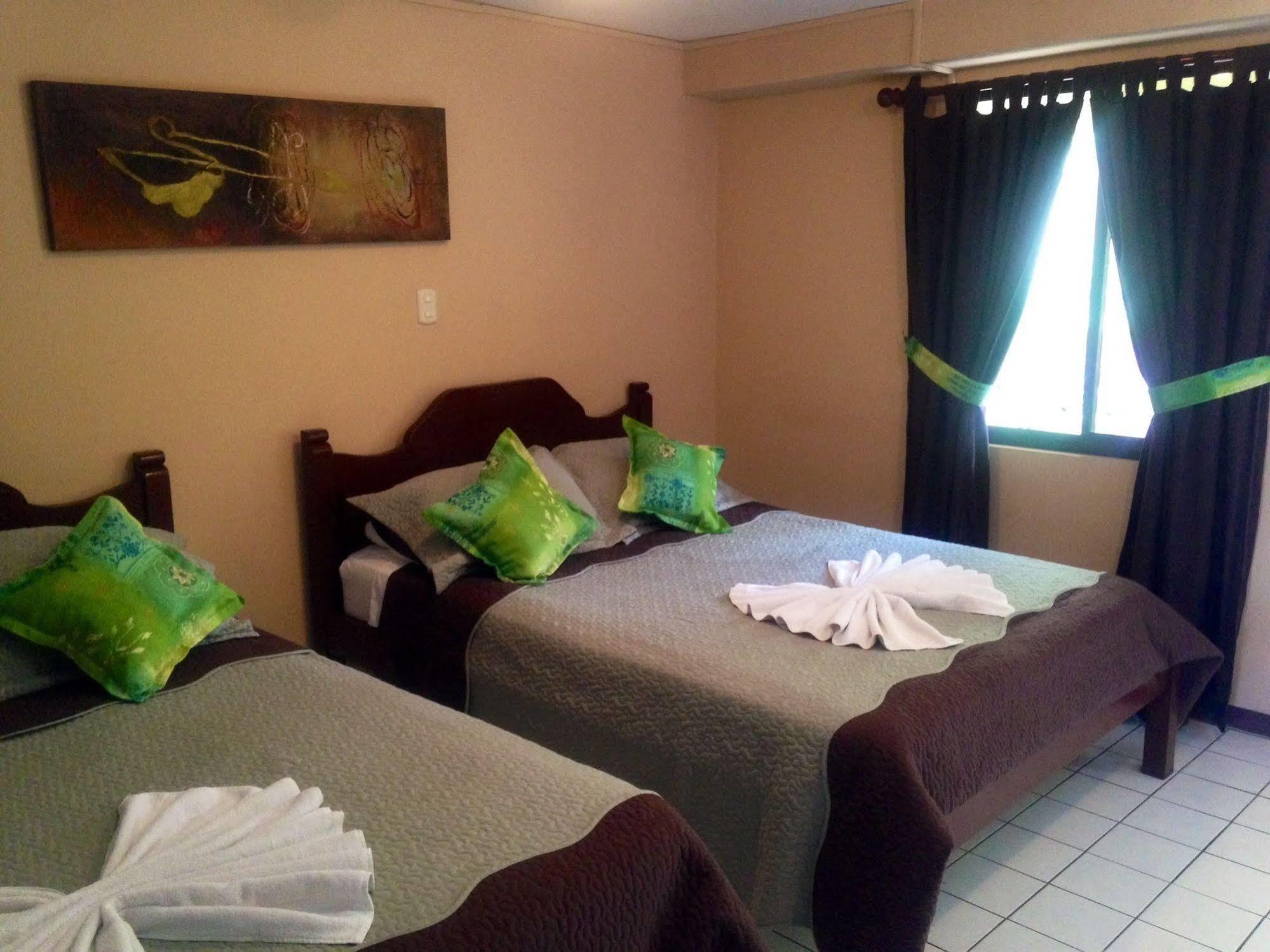 Hotel Mango Mar Jacó Екстериор снимка