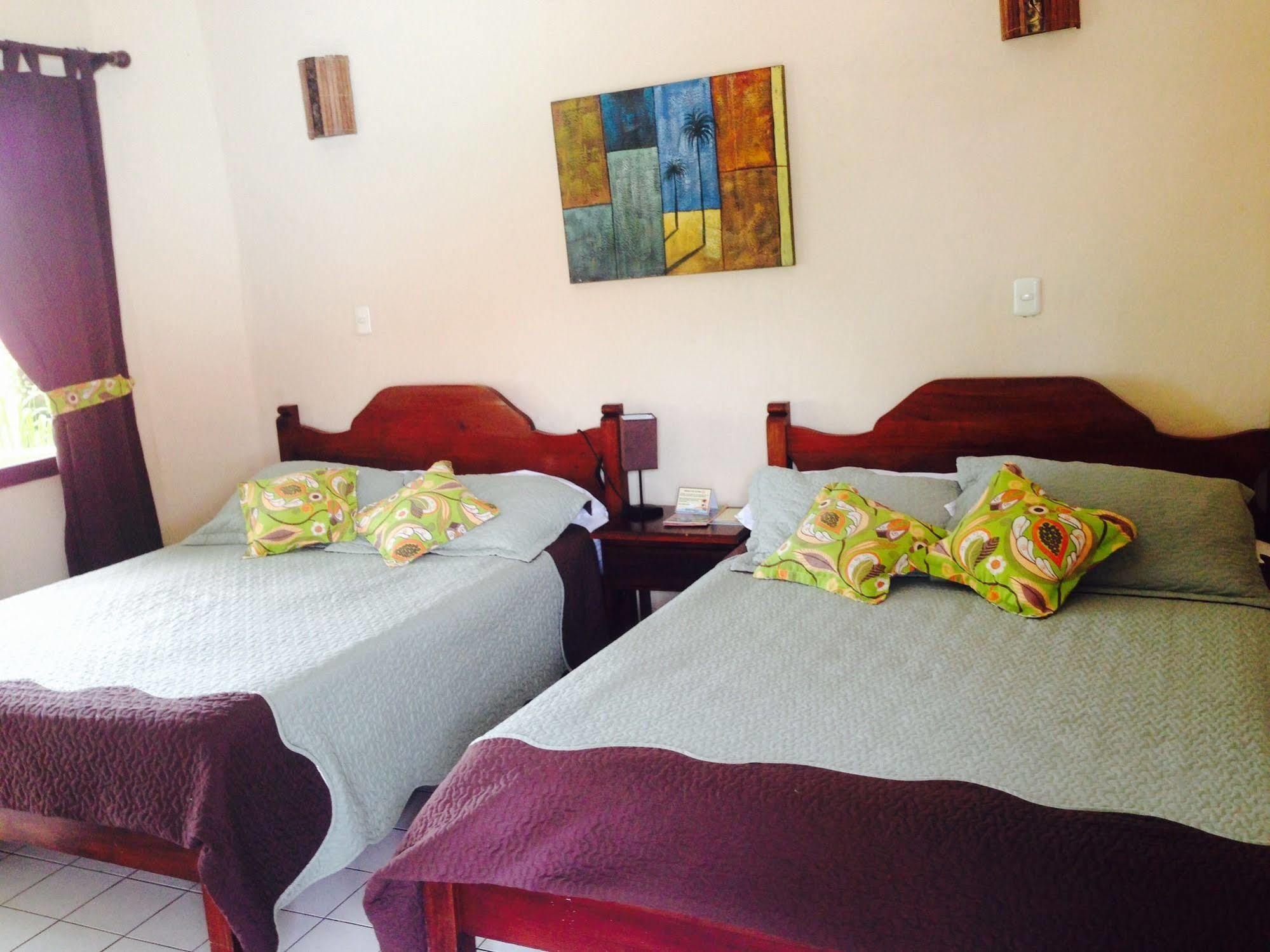 Hotel Mango Mar Jacó Екстериор снимка