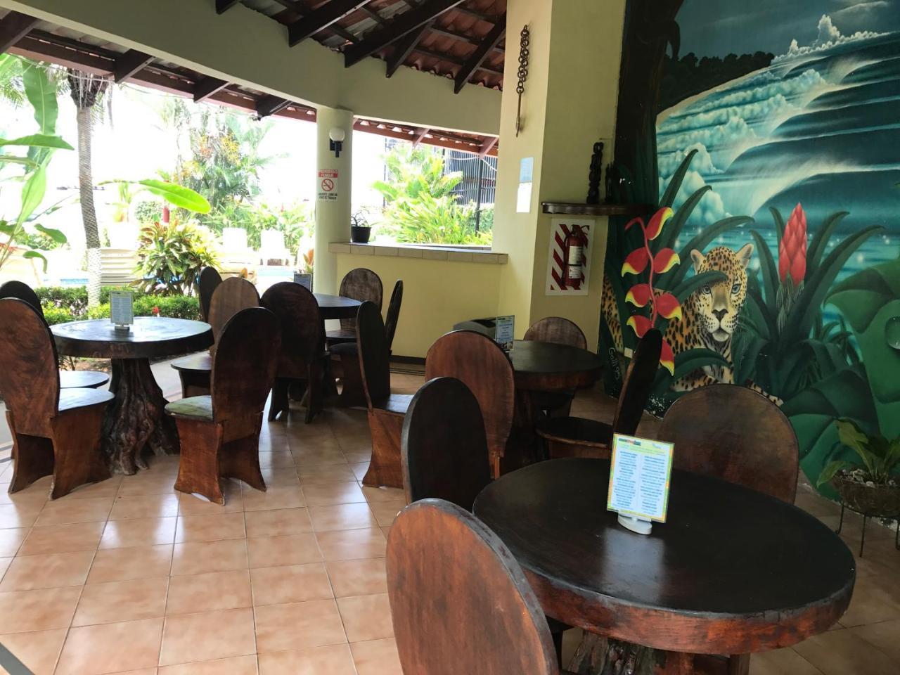 Hotel Mango Mar Jacó Екстериор снимка